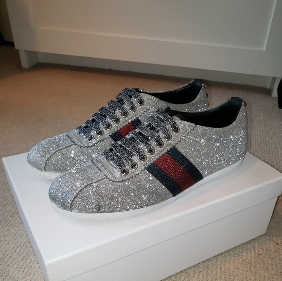 ❌️SOLD❌️Gucci sneakers - Picture 1 of 7